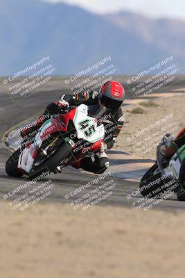 media/Nov-16-2025-Race Pace (Sun) [[8c5fa54630]]/Verified Riders/8-Turn 12 (120pm)/